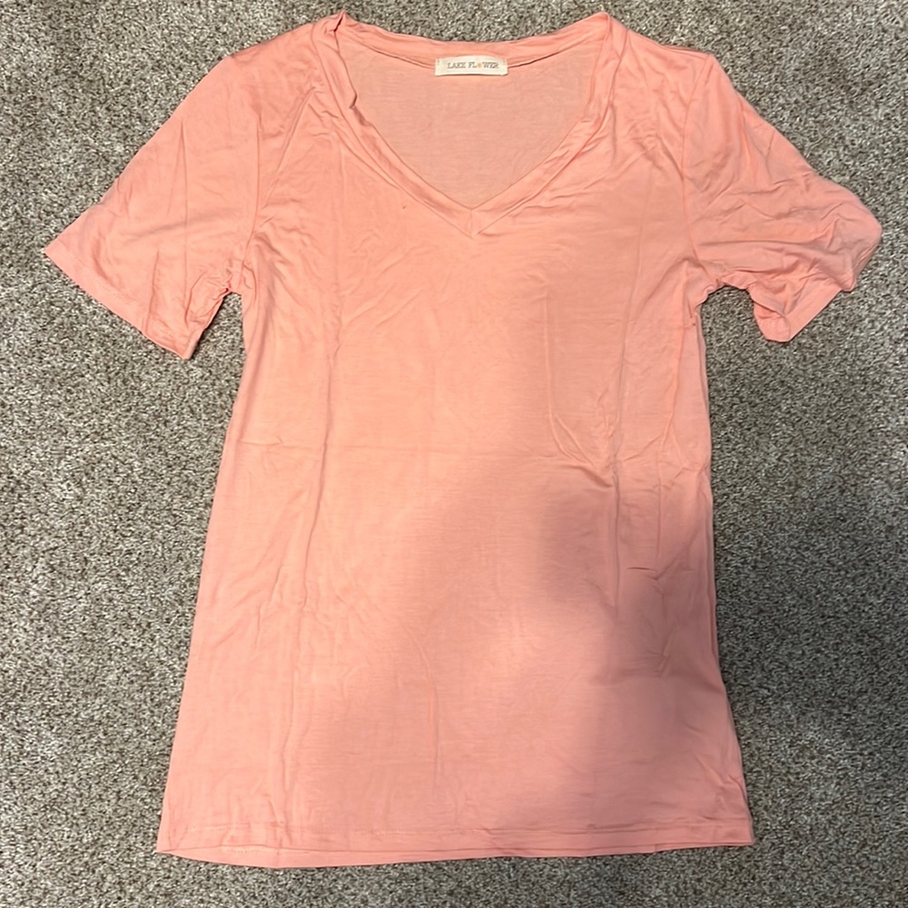 NWOT Lake Flower Tee - Small